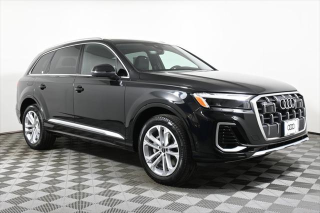 new 2025 Audi Q7 car, priced at $72,235