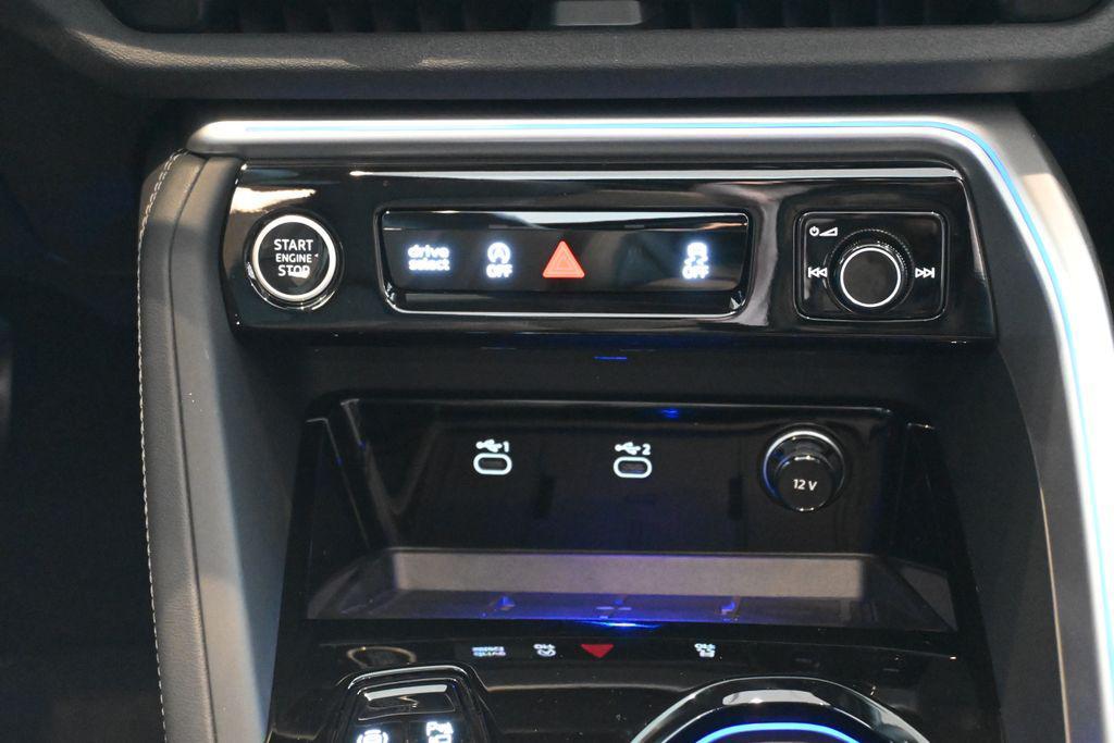 new 2025 Audi Q5 car, priced at $62,080