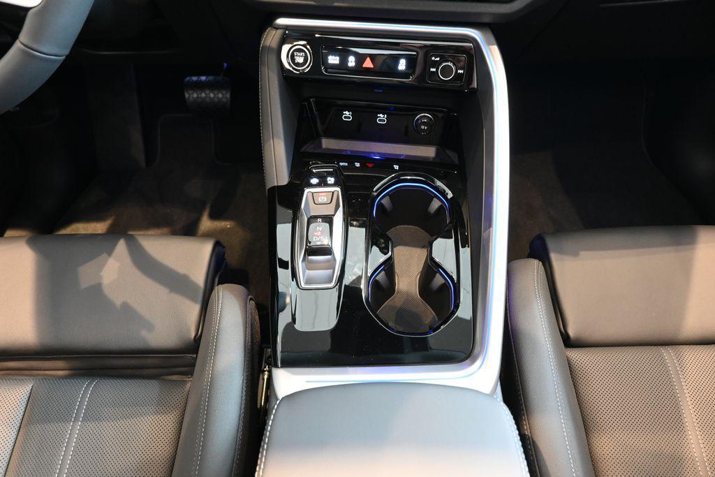 new 2025 Audi Q5 car, priced at $62,080