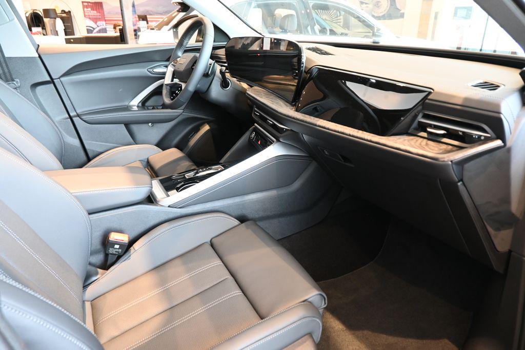 new 2025 Audi Q5 car, priced at $62,080