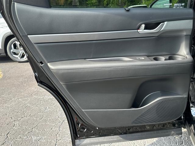 new 2025 Hyundai Palisade car, priced at $40,615