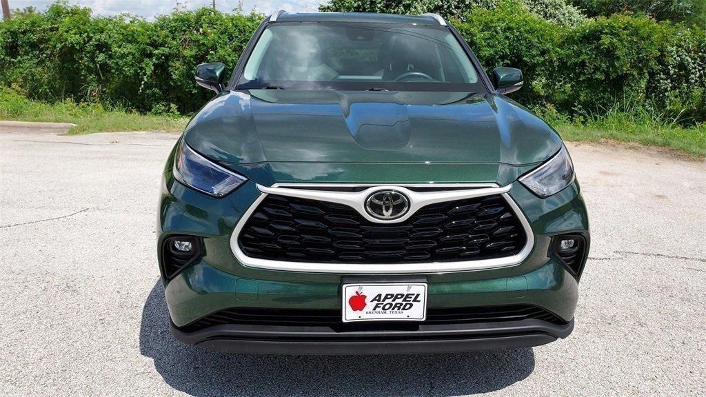 used 2023 Toyota Highlander car, priced at $32,195