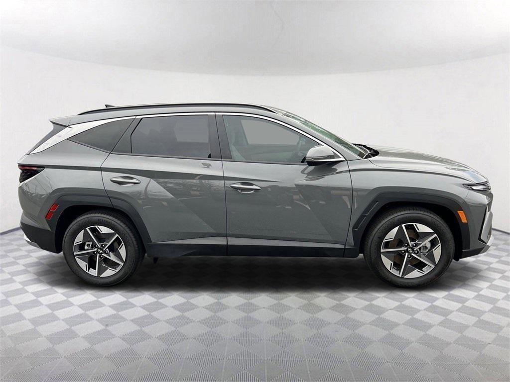 new 2025 Hyundai Tucson car, priced at $33,830