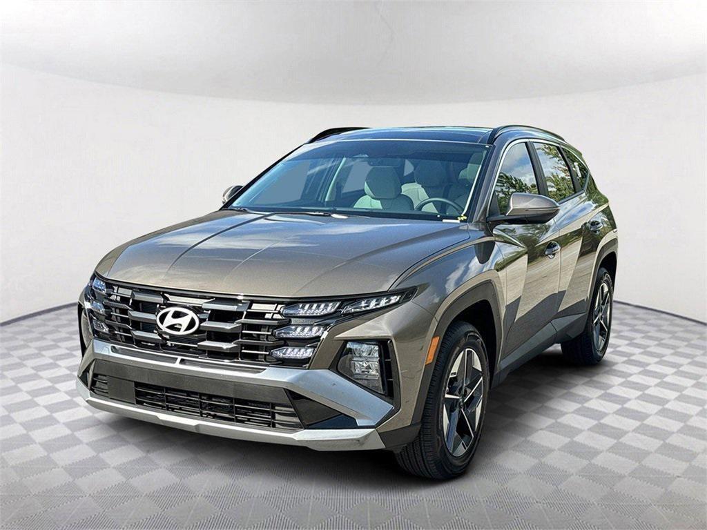 new 2025 Hyundai TUCSON Hybrid car