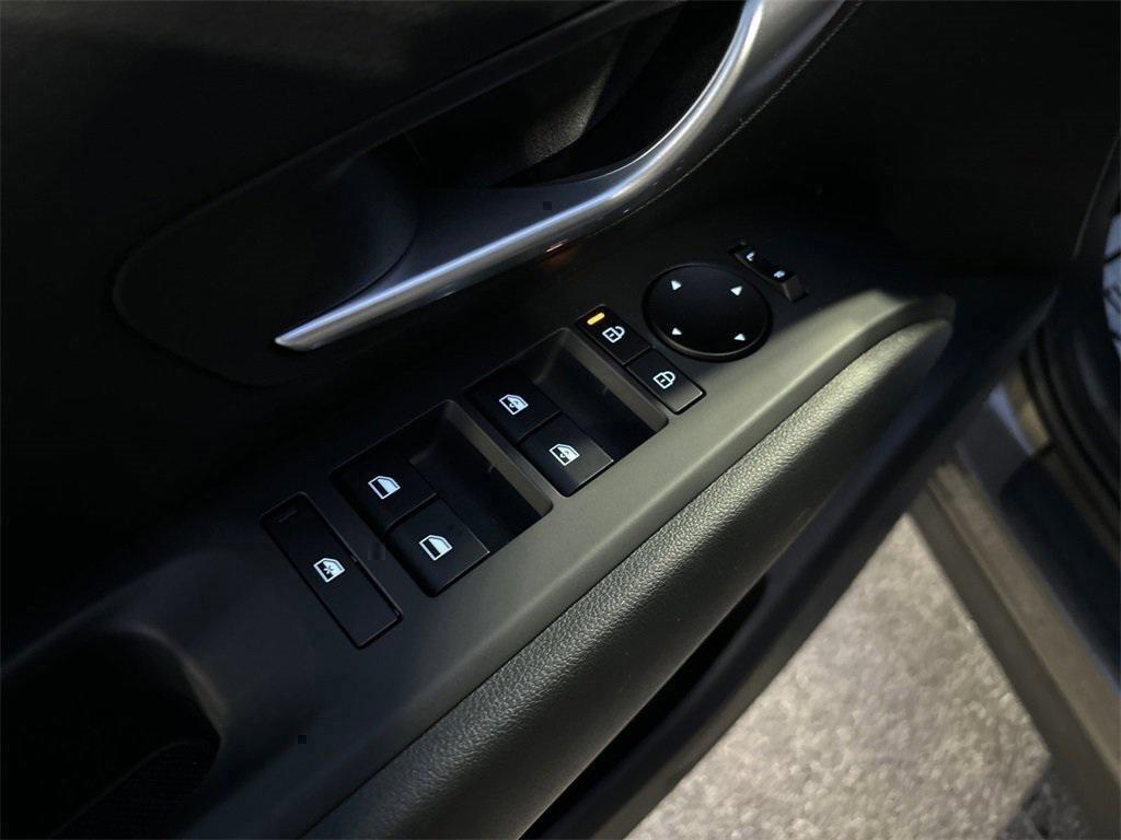 new 2025 Hyundai TUCSON Hybrid car