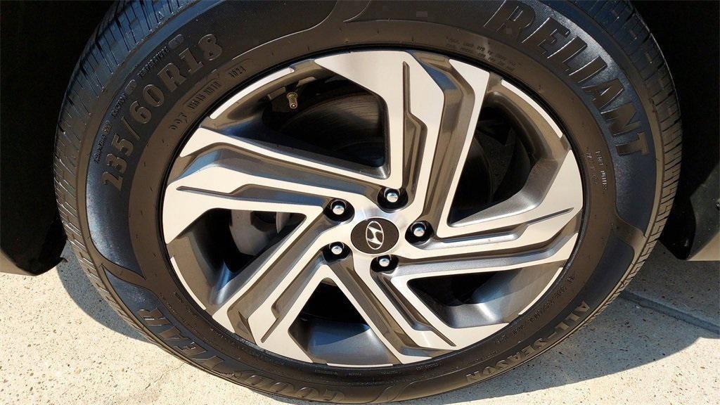 used 2022 Hyundai Santa Fe car, priced at $20,000