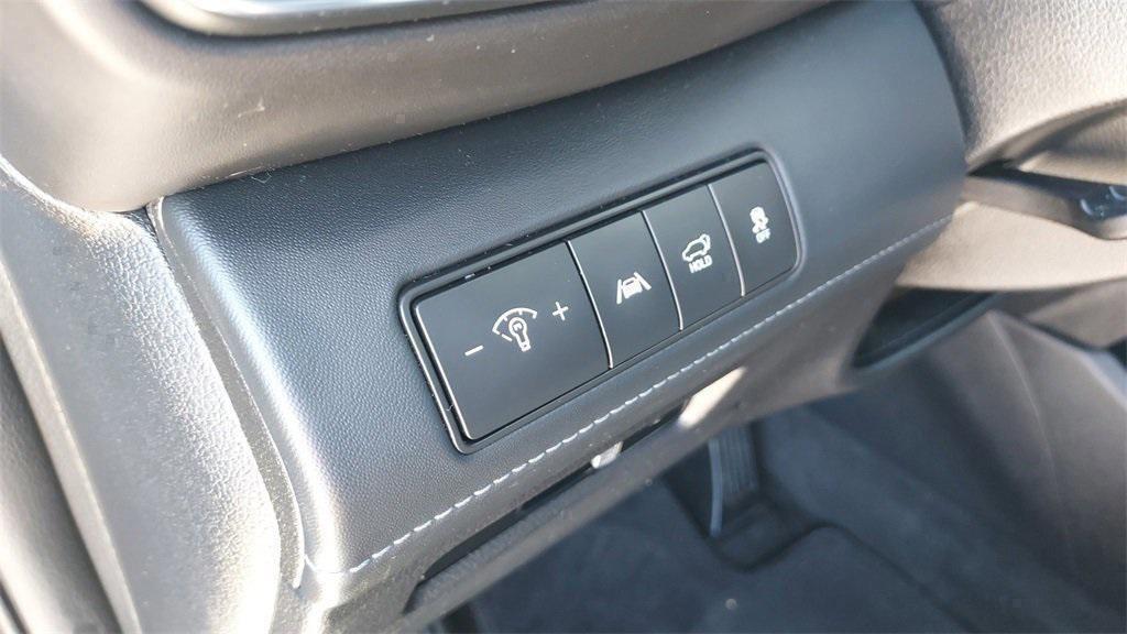 used 2022 Hyundai Santa Fe car, priced at $20,000