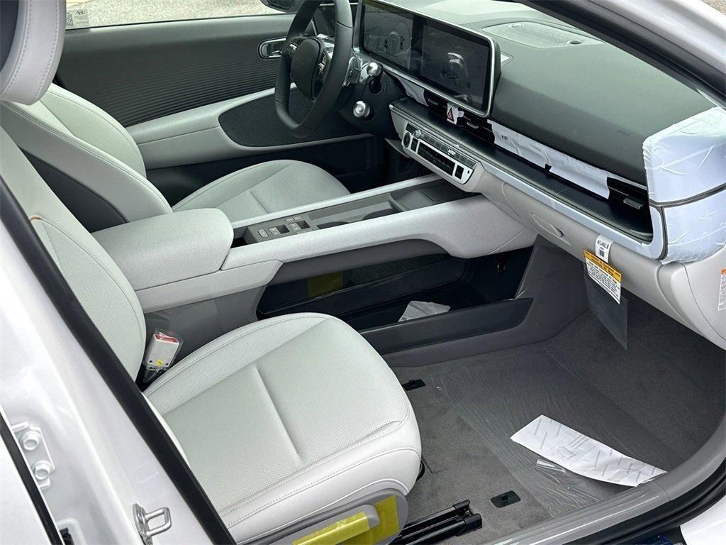 new 2025 Hyundai IONIQ 6 car