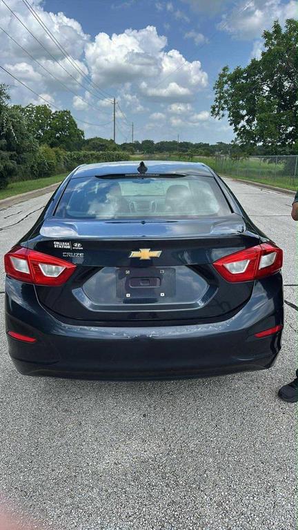 used 2016 Chevrolet Cruze car, priced at $10,000