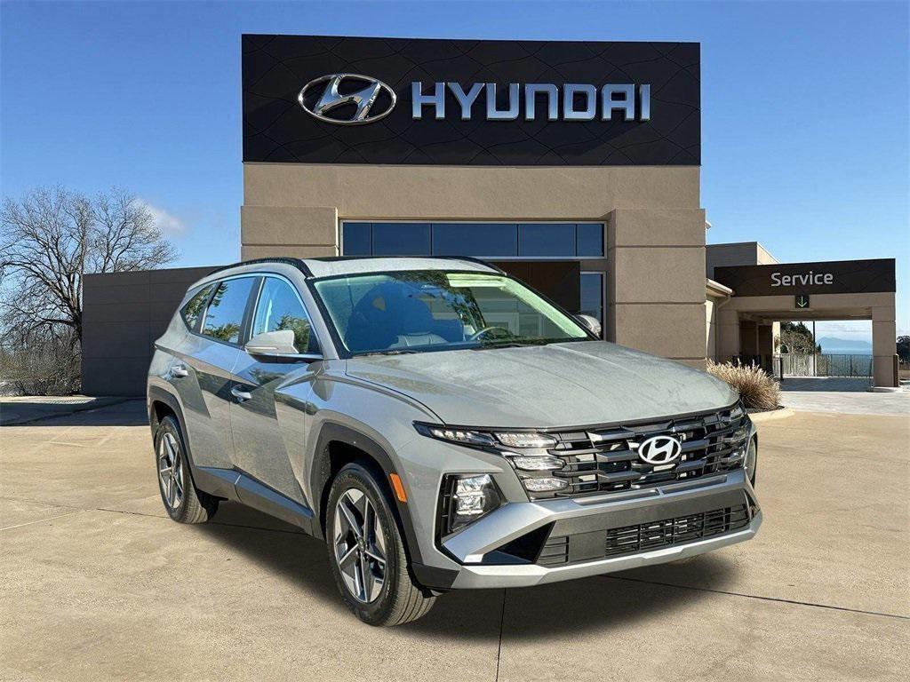 new 2025 Hyundai Tucson car, priced at $30,500