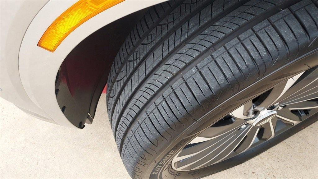 used 2024 Hyundai Palisade car, priced at $40,273