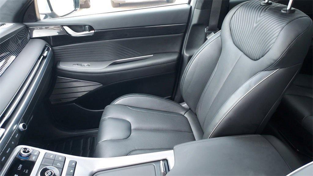 used 2024 Hyundai Palisade car, priced at $40,273