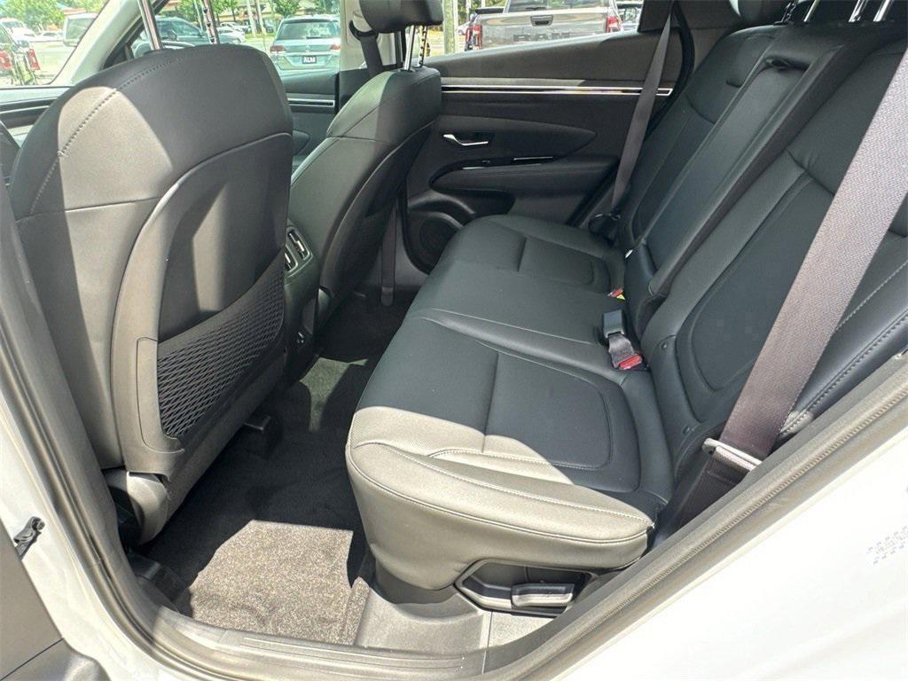 new 2024 Hyundai TUCSON Hybrid car, priced at $34,900