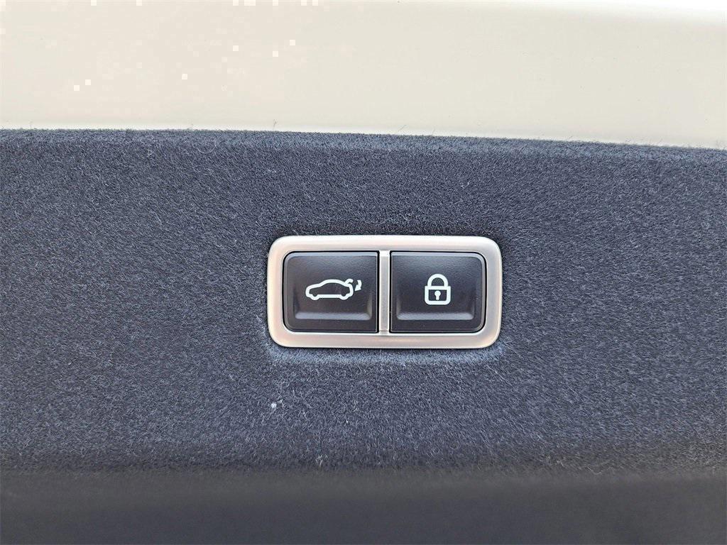 new 2023 Hyundai IONIQ 6 car, priced at $43,600