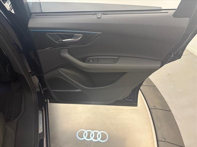 new 2025 Audi Q7 car, priced at $77,750