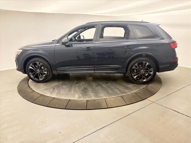 new 2025 Audi Q7 car, priced at $77,750