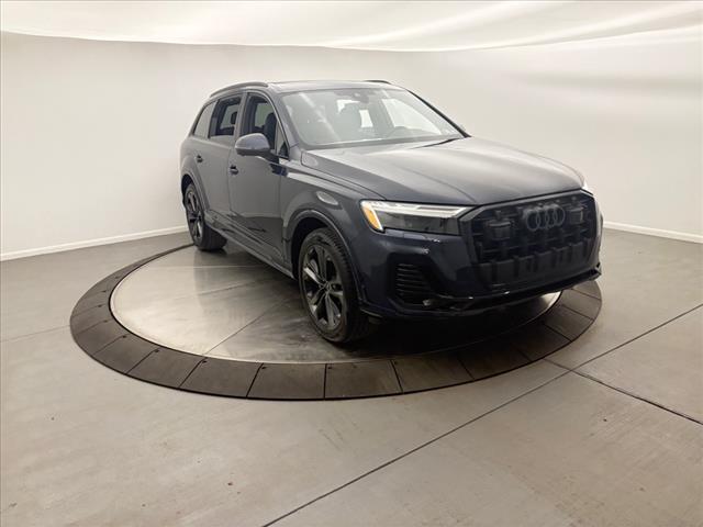 new 2025 Audi Q7 car, priced at $77,750