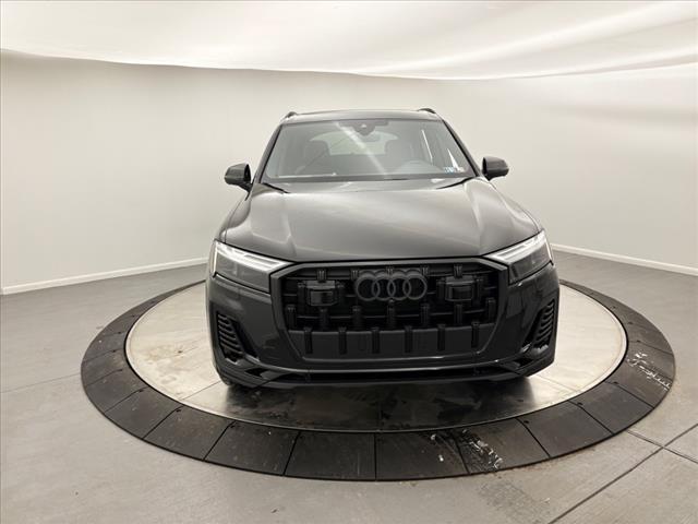 new 2025 Audi Q7 car, priced at $77,880