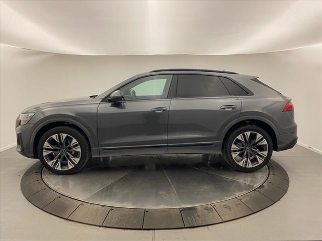 new 2025 Audi Q8 car