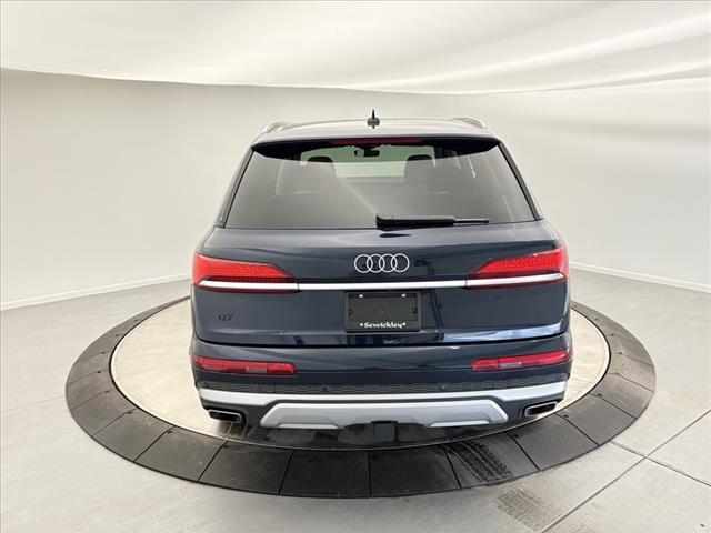 new 2025 Audi Q7 car, priced at $66,350