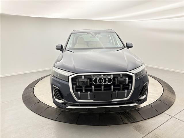 new 2025 Audi Q7 car, priced at $66,350