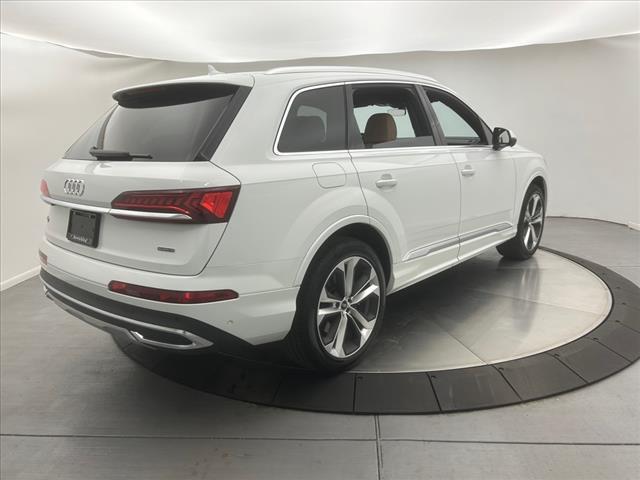 used 2024 Audi Q7 car, priced at $65,995