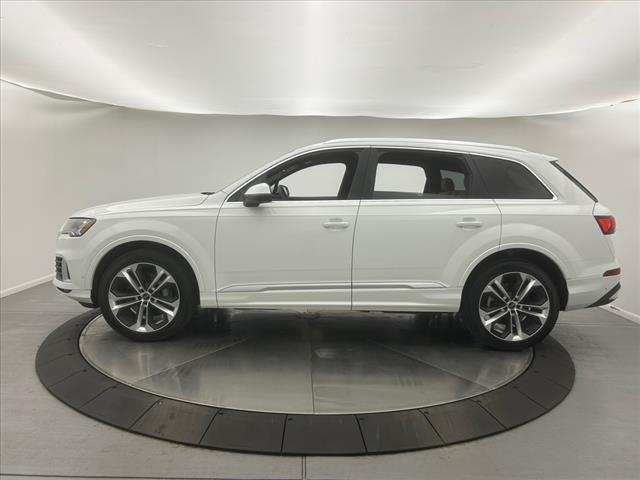 used 2024 Audi Q7 car, priced at $65,995