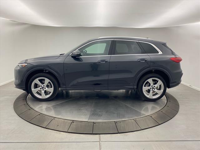 new 2025 Audi Q5 car, priced at $61,300