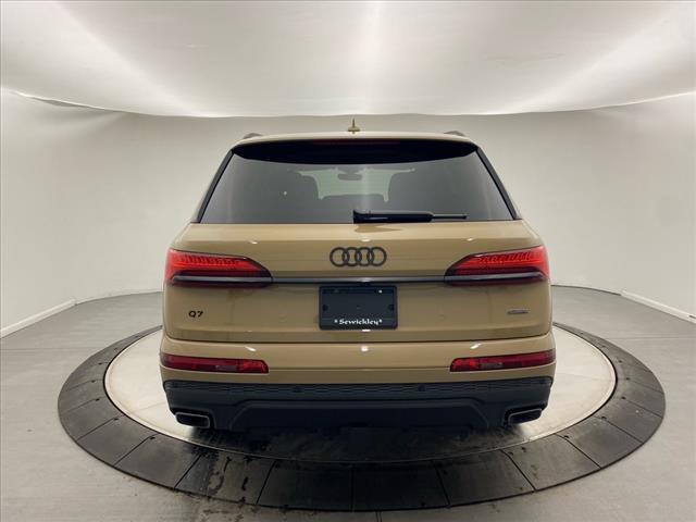 new 2025 Audi Q7 car, priced at $77,880