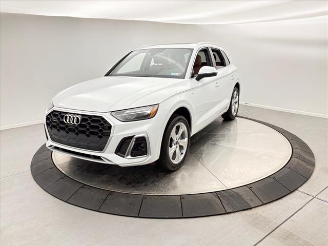 new 2025 Audi Q5 car, priced at $58,160