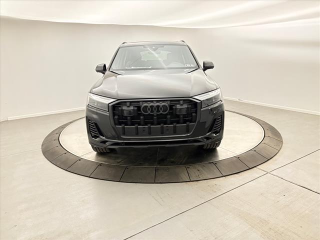 new 2025 Audi Q7 car, priced at $77,750