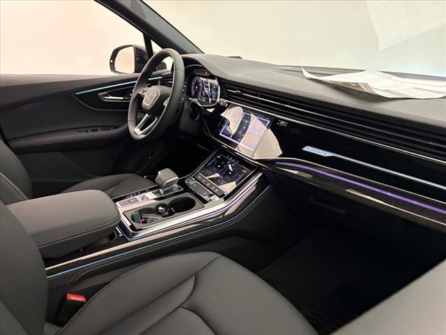 new 2025 Audi Q7 car, priced at $77,750