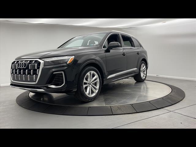 new 2025 Audi Q7 car, priced at $81,800