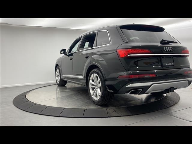 new 2025 Audi Q7 car, priced at $81,800