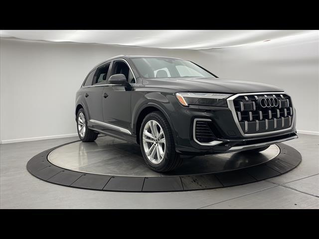 new 2025 Audi Q7 car, priced at $81,800