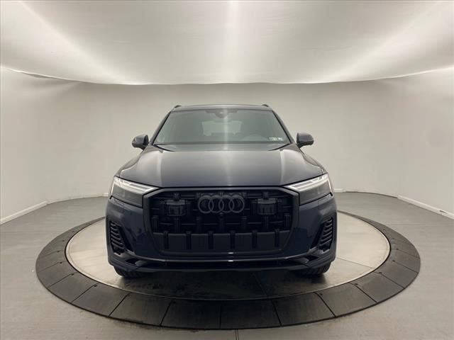 new 2025 Audi Q7 car, priced at $78,260