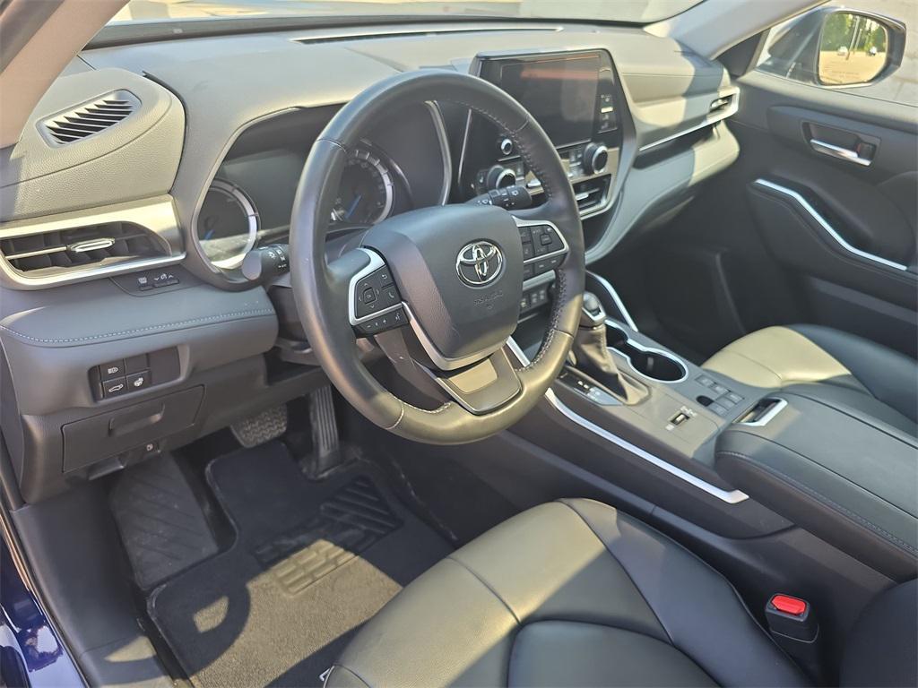 used 2024 Toyota Highlander Hybrid car, priced at $45,782