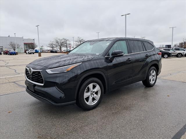 used 2023 Toyota Highlander car, priced at $32,500