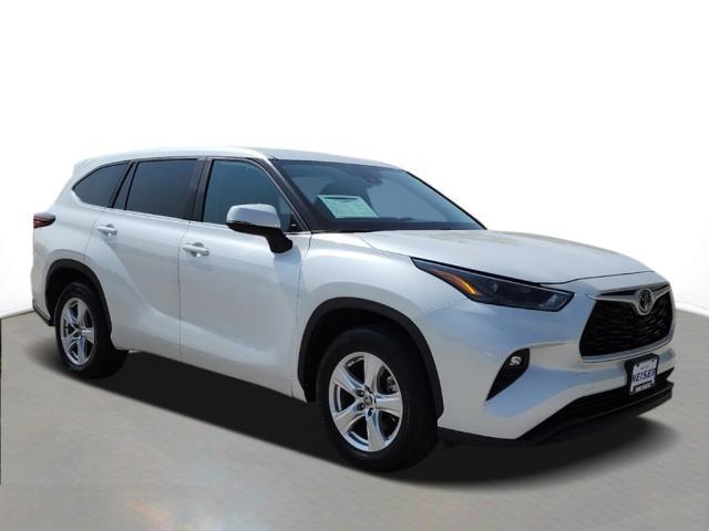 used 2024 Toyota Highlander car, priced at $40,688