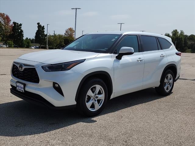 used 2024 Toyota Highlander car, priced at $40,479