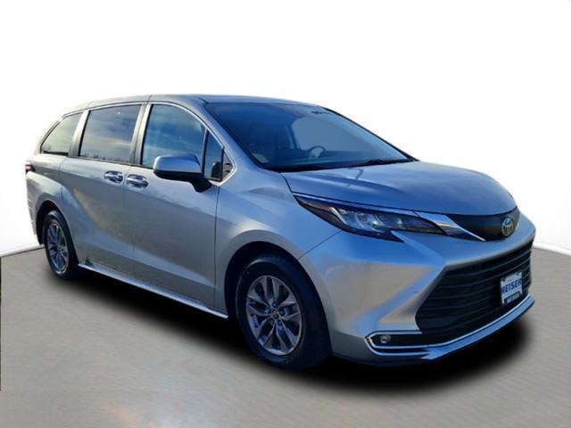 used 2022 Toyota Sienna car, priced at $34,990