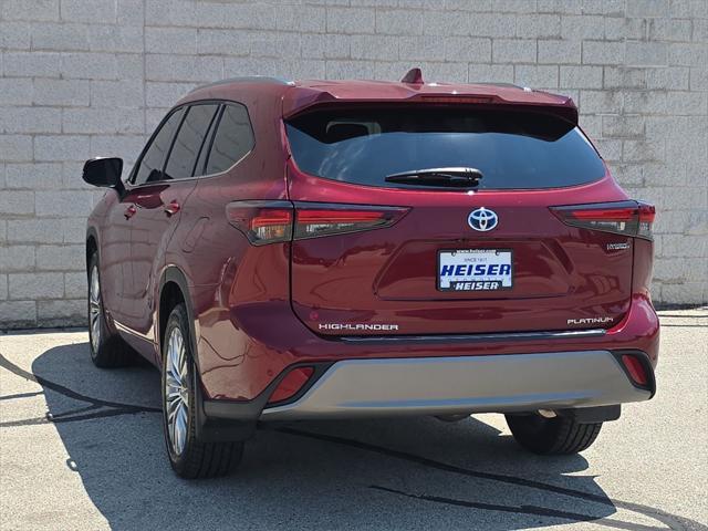 used 2024 Toyota Highlander Hybrid car, priced at $53,995