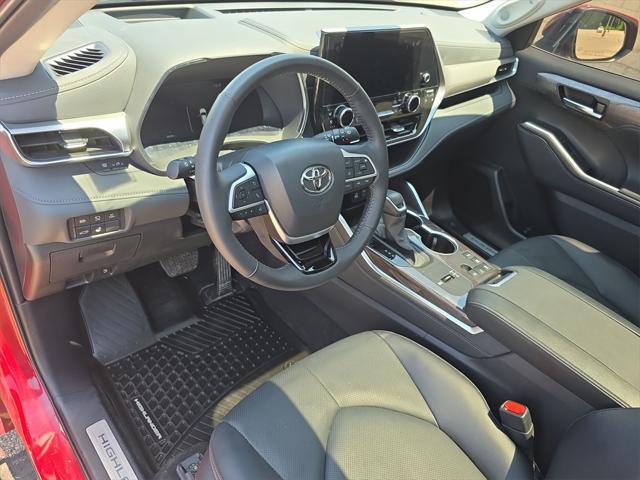 used 2024 Toyota Highlander Hybrid car, priced at $53,995
