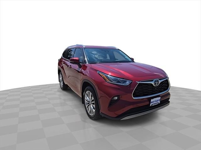 used 2024 Toyota Highlander Hybrid car, priced at $53,995