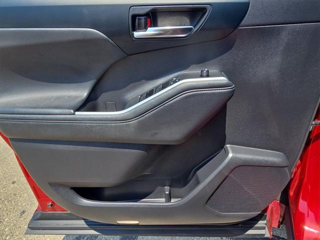 used 2022 Toyota Highlander car, priced at $36,995