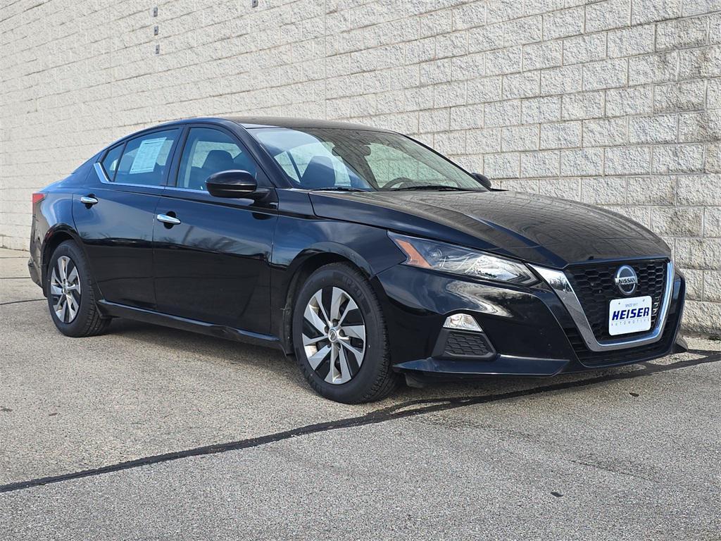 used 2022 Nissan Altima car, priced at $17,617