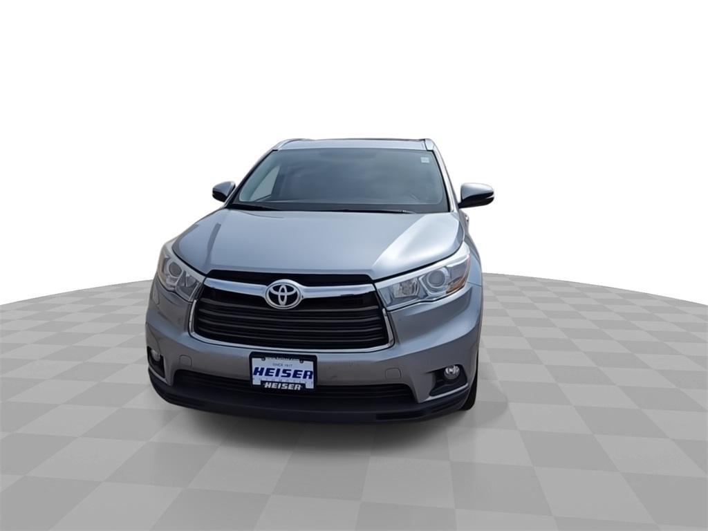 used 2016 Toyota Highlander car, priced at $16,777