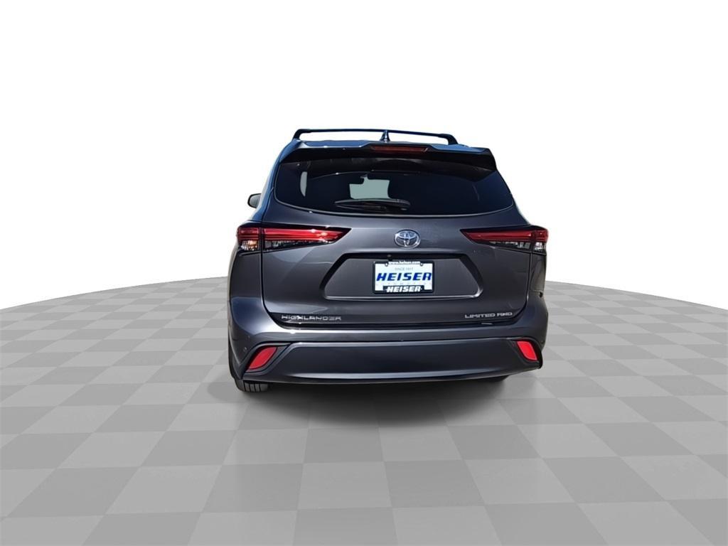 used 2023 Toyota Highlander car, priced at $40,888