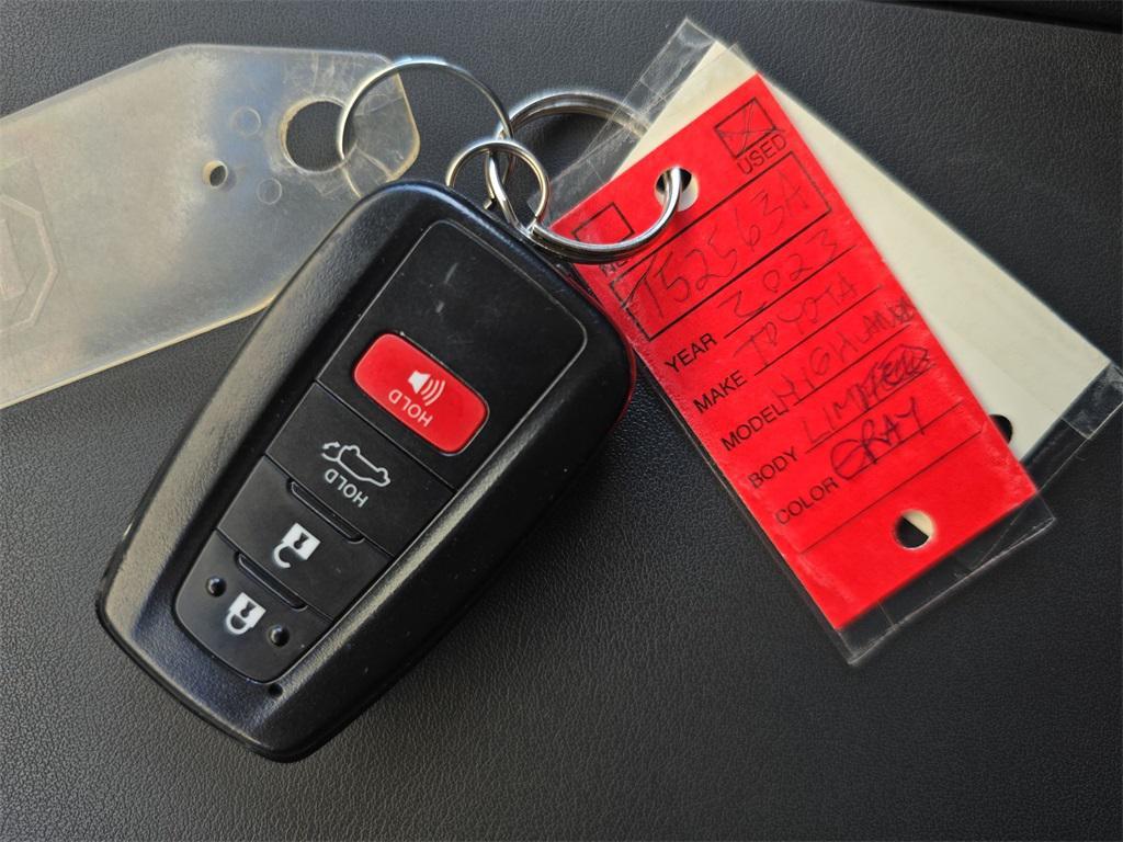 used 2023 Toyota Highlander car, priced at $40,888