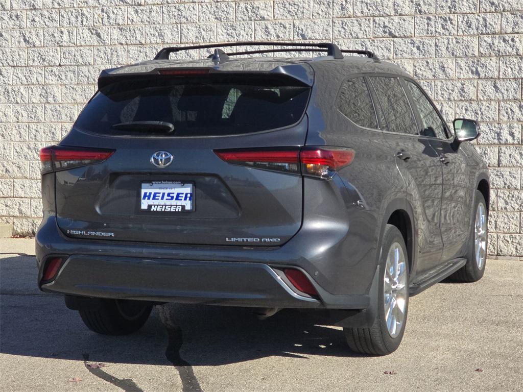used 2023 Toyota Highlander car, priced at $40,888